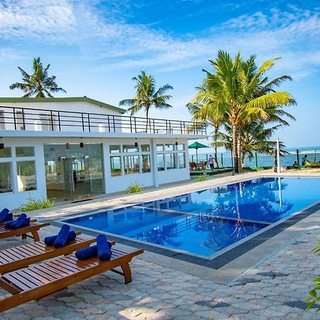 Manara Beach Resort Берувала Екстер'єр фото