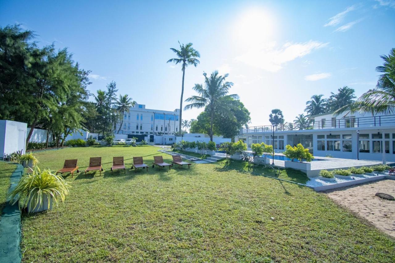 Manara Beach Resort Берувала Екстер'єр фото