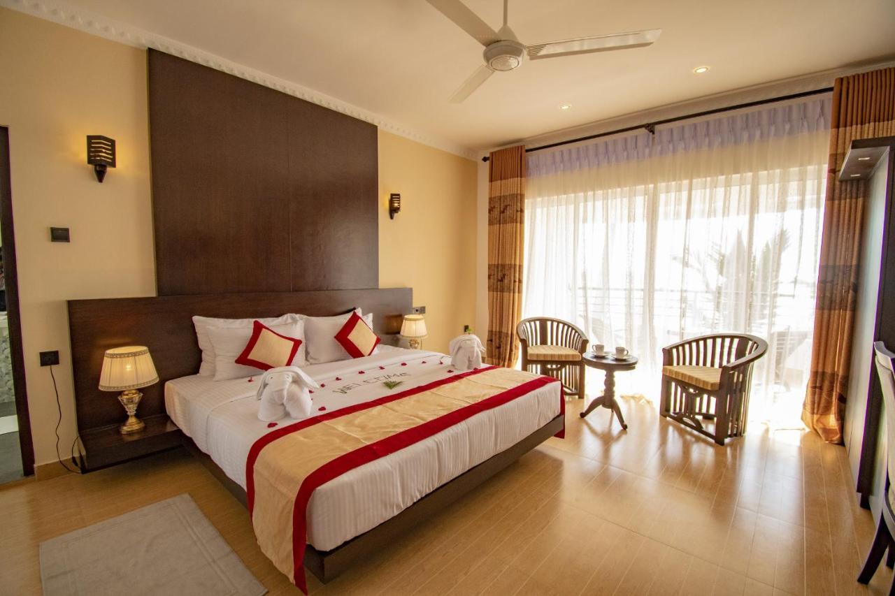 Manara Beach Resort Берувала Екстер'єр фото