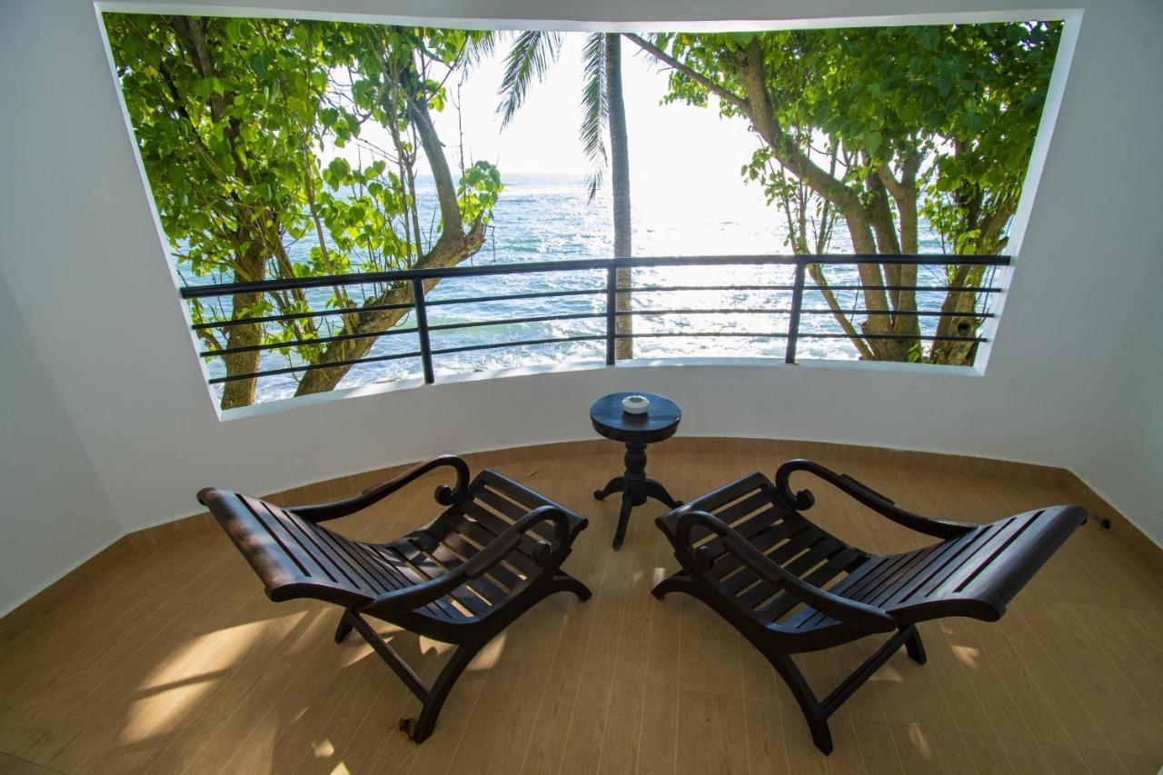 Manara Beach Resort Берувала Екстер'єр фото