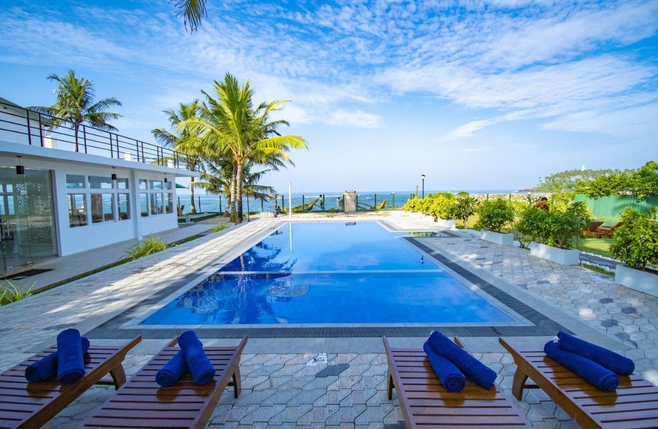 Manara Beach Resort Берувала Екстер'єр фото
